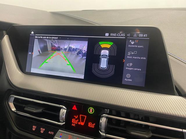 BMW Serie 1 118i color Blanco. Año 2021. 103KW(140CV). Gasolina. En concesionario Marmotor de Las Palmas