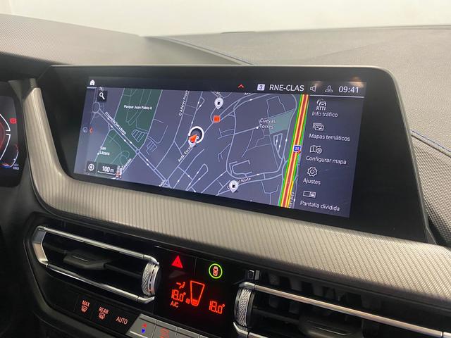 BMW Serie 1 118i color Blanco. Año 2021. 103KW(140CV). Gasolina. En concesionario Marmotor de Las Palmas