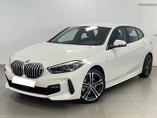 Fotos de BMW Serie 1 118i color Blanco. Año 2021. 103KW(140CV). Gasolina. En concesionario Marmotor de Las Palmas