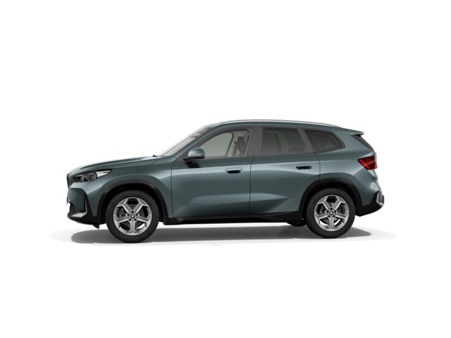 BMW X1 sDrive18d color Verde. Año 2024. 110KW(150CV). Diésel. En concesionario Caetano Cuzco Raimundo Fernandez Villaverde, 45 de Madrid