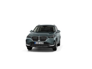 Fotos de BMW X1 sDrive18d color Verde. Año 2024. 110KW(150CV). Diésel. En concesionario Caetano Cuzco Raimundo Fernandez Villaverde, 45 de Madrid