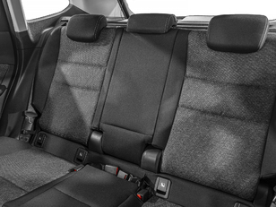 BMW X1 sDrive18d color Verde. Año 2024. 110KW(150CV). Diésel. En concesionario Caetano Cuzco Raimundo Fernandez Villaverde, 45 de Madrid