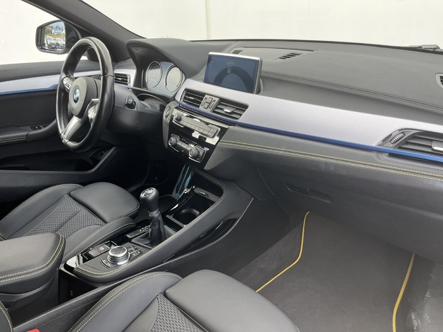 BMW X2 sDrive16d color Gris. Año 2024. 85KW(116CV). Diésel. En concesionario Novomóvil Oleiros de Coruña