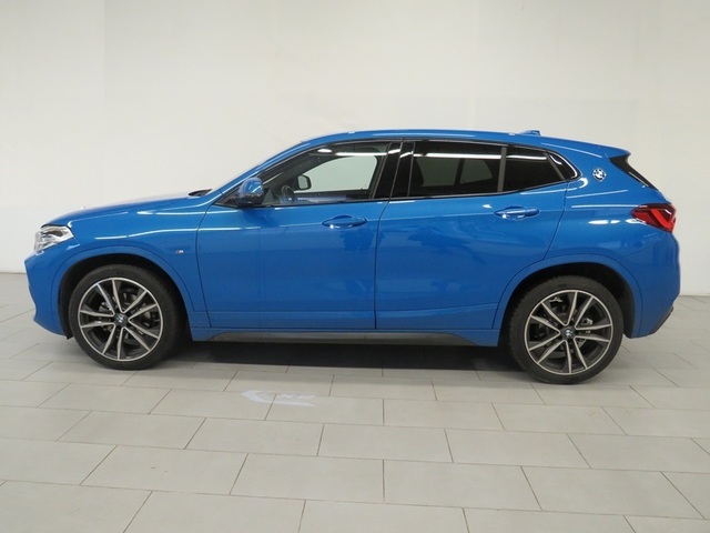 BMW X2 sDrive16d color Azul. Año 2024. 85KW(116CV). Diésel. En concesionario Lugauto S.A. de Lugo