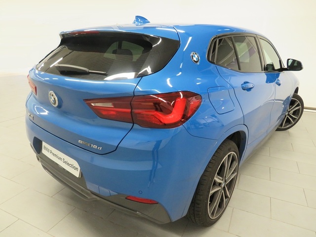 BMW X2 sDrive16d color Azul. Año 2024. 85KW(116CV). Diésel. En concesionario Lugauto S.A. de Lugo