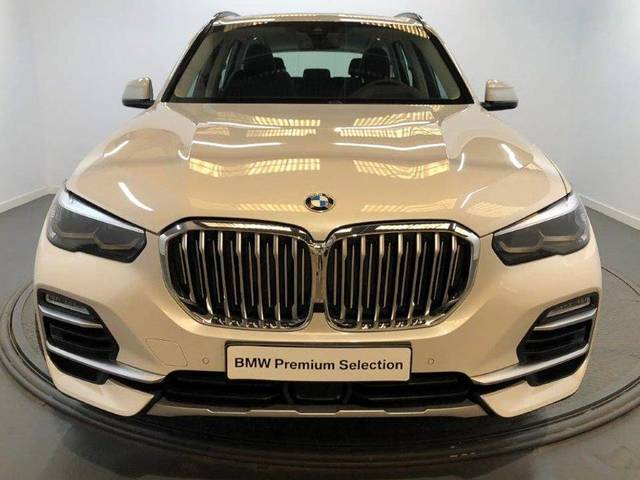 BMW X5 xDrive30d color Blanco. Año 2020. 195KW(265CV). Diésel. En concesionario Proa Premium Palma de Baleares