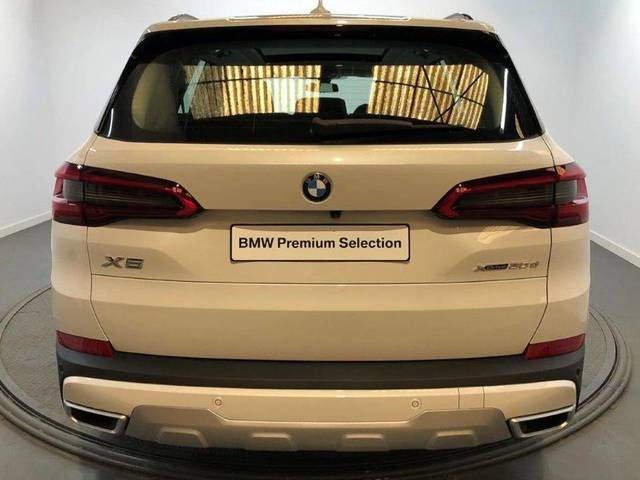 BMW X5 xDrive30d color Blanco. Año 2020. 195KW(265CV). Diésel. En concesionario Proa Premium Palma de Baleares