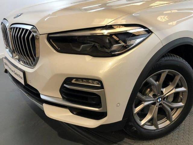 BMW X5 xDrive30d color Blanco. Año 2020. 195KW(265CV). Diésel. En concesionario Proa Premium Palma de Baleares
