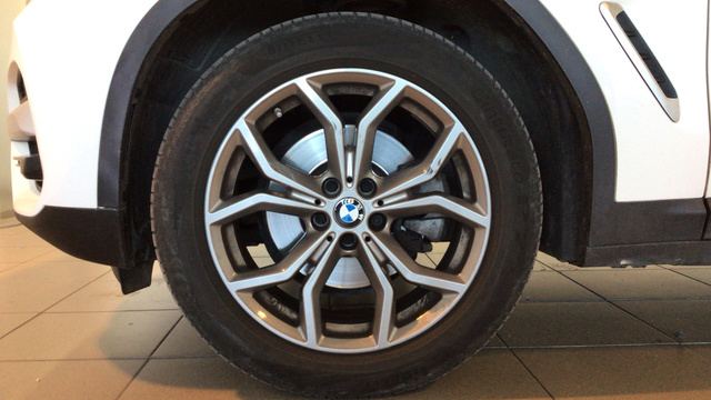 BMW X3 xDrive20d color Blanco. Año 2020. 140KW(190CV). Diésel. En concesionario BYmyCAR Madrid - Alcalá de Madrid