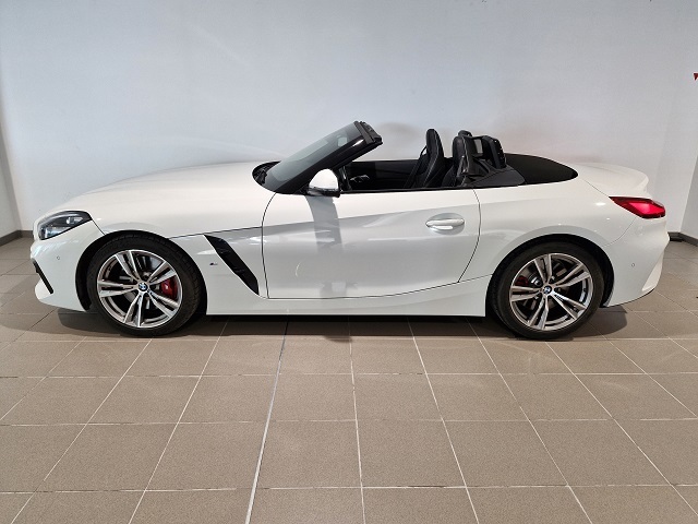 BMW Z4 sDrive30i Cabrio color Blanco. Año 2022. 190KW(258CV). Gasolina. En concesionario Movitransa Cars Huelva de Huelva