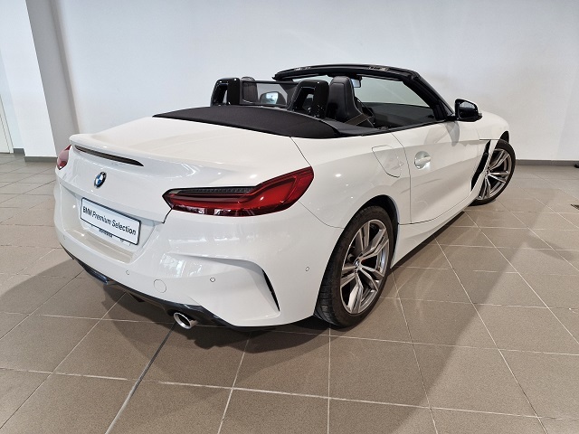 BMW Z4 sDrive30i Cabrio color Blanco. Año 2022. 190KW(258CV). Gasolina. En concesionario Movitransa Cars Huelva de Huelva