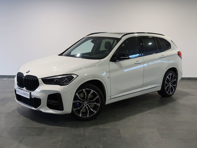 BMW X1 sDrive18d color Blanco. Año 2021. 110KW(150CV). Diésel. En concesionario Autogal de Ourense