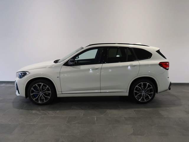 BMW X1 sDrive18d color Blanco. Año 2021. 110KW(150CV). Diésel. En concesionario Autogal de Ourense