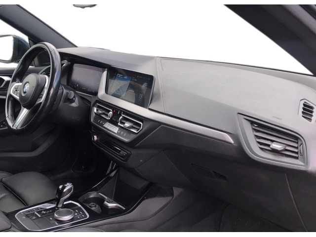BMW Serie 2 218d Gran Coupe color Negro. Año 2022. 110KW(150CV). Diésel. En concesionario Vehinter Alcorcón de Madrid