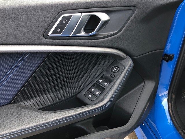 BMW Serie 1 116d color Azul. Año 2020. 85KW(116CV). Diésel. En concesionario Vehinter Alcorcón de Madrid