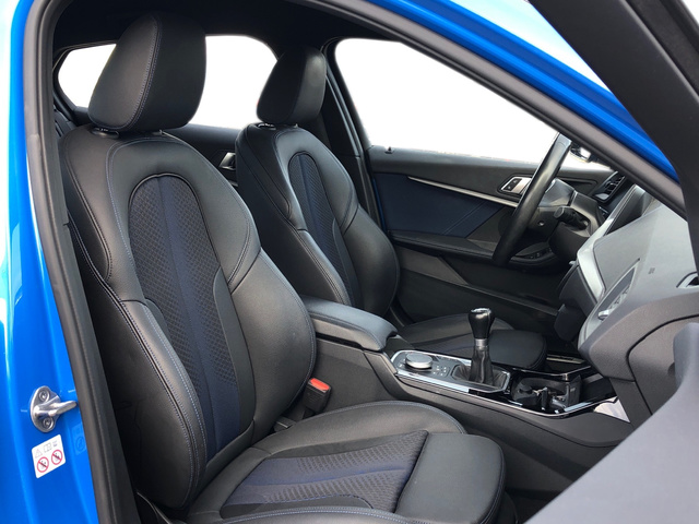 BMW Serie 1 116d color Azul. Año 2020. 85KW(116CV). Diésel. En concesionario Vehinter Alcorcón de Madrid