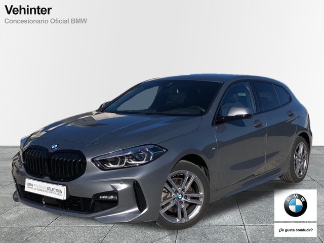 BMW Serie 1 118d color Gris. Año 2024. 110KW(150CV). Diésel. En concesionario Vehinter Getafe de Madrid