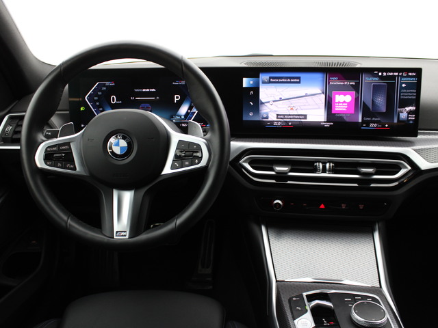 BMW Serie 3 318d color Gris. Año 2024. 110KW(150CV). Diésel. En concesionario Augusta Aragon S.A. de Zaragoza