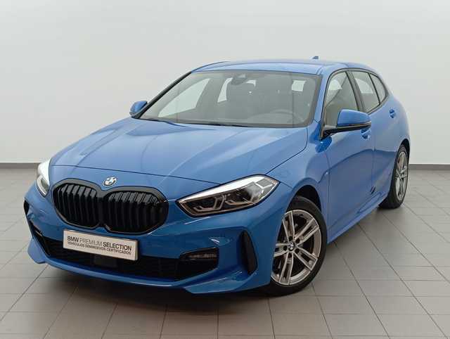 BMW Serie 1 116d color Azul. Año 2024. 85KW(116CV). Diésel. En concesionario Augusta Aragon S.A. de Zaragoza