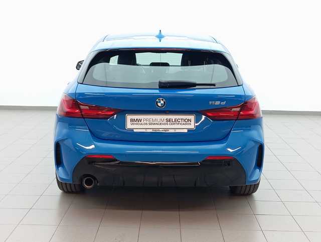 BMW Serie 1 116d color Azul. Año 2024. 85KW(116CV). Diésel. En concesionario Augusta Aragon S.A. de Zaragoza
