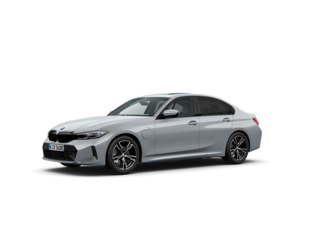 BMW Serie 3 330e color Gris. Año 2024. 215KW(292CV). Híbrido Electro/Gasolina. En concesionario San Pablo Motor | Su Eminencia de Sevilla