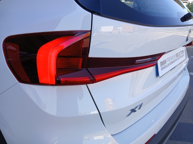 BMW X1 xDrive25e color Blanco. Año 2024. 180KW(245CV). Híbrido Electro/Gasolina. En concesionario GANDIA Automoviles Fersan, S.A. de Valencia