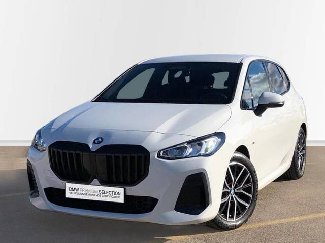 BMW Serie 2 218i Active Tourer color Blanco. Año 2022. 100KW(136CV). Gasolina. En concesionario Proa Premium Palma de Baleares