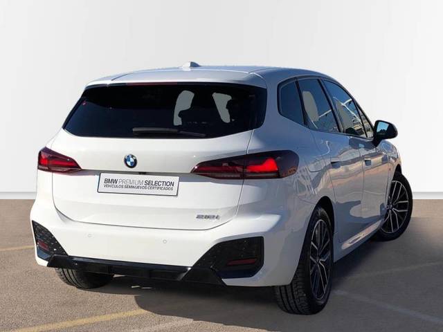 BMW Serie 2 218i Active Tourer color Blanco. Año 2022. 100KW(136CV). Gasolina. En concesionario Proa Premium Palma de Baleares