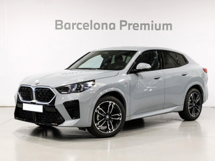 Fotos de BMW X2 sDrive18d color Gris. Año 2024. 110KW(150CV). Diésel. En concesionario Barcelona Premium -- GRAN VIA de Barcelona