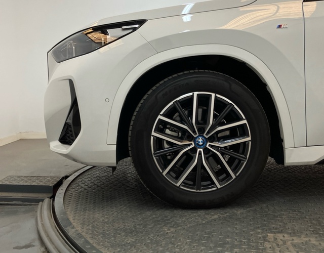 BMW iX1 xDrive30 color Blanco. Año 2024. 230KW(313CV). Eléctrico. En concesionario Proa Premium Palma de Illes Balears
