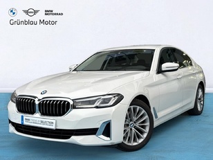 Fotos de BMW Serie 5 520d color Blanco. Año 2020. 140KW(190CV). Diésel. En concesionario Grünblau Motor (Bmw y Mini) de Cantabria