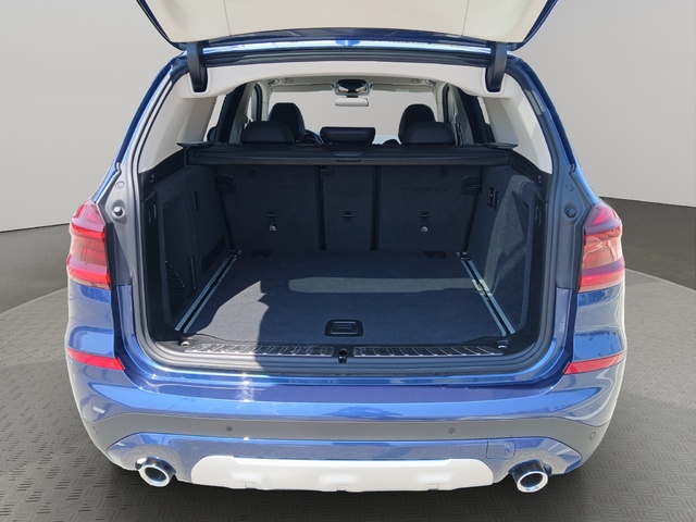 BMW X3 xDrive20d color Azul. Año 2021. 140KW(190CV). Diésel. En concesionario GANDIA Automoviles Fersan, S.A. de Valencia