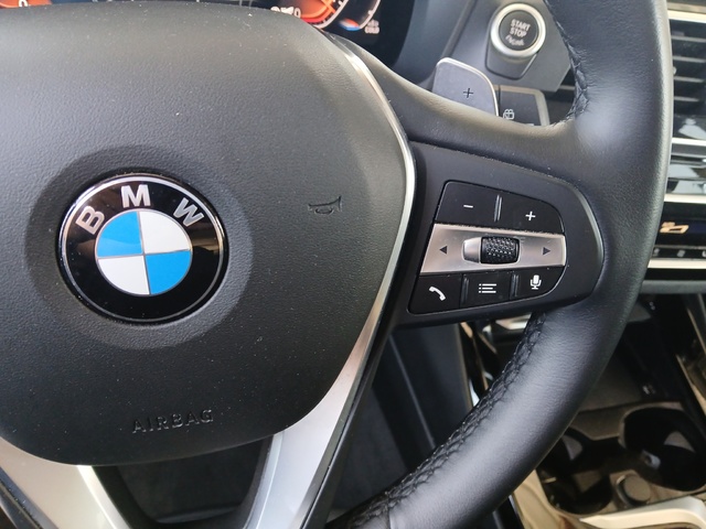 BMW X3 xDrive20d color Azul. Año 2021. 140KW(190CV). Diésel. En concesionario GANDIA Automoviles Fersan, S.A. de Valencia