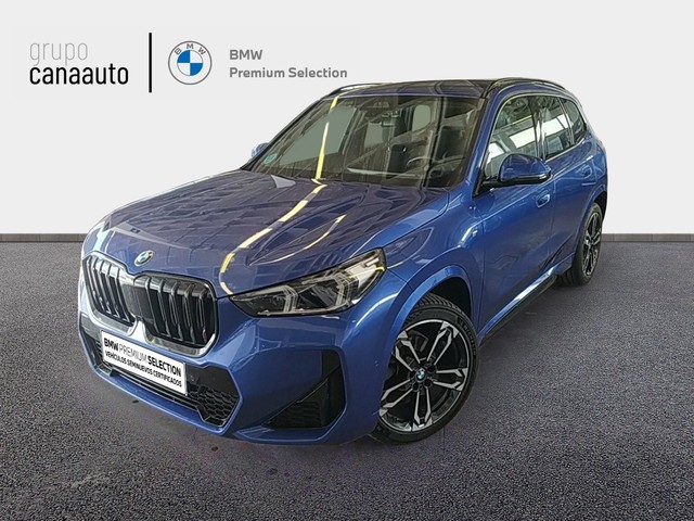 BMW X1 sDrive18d color Azul. Año 2023. 110KW(150CV). Diésel. En concesionario TACO de Sta. C. Tenerife