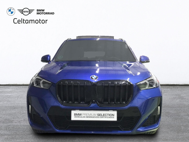 BMW X1 sDrive18d color Azul. Año 2022. 110KW(150CV). Diésel. En concesionario Celtamotor Vigo de Pontevedra