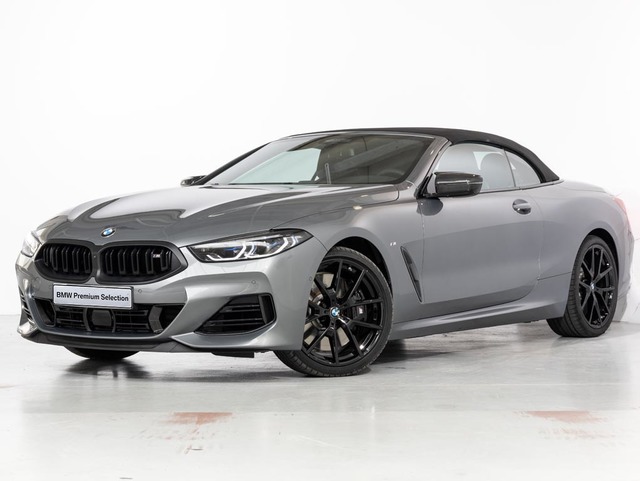 BMW Serie 8 M850i Cabrio color Negro. Año 2024. 390KW(530CV). Gasolina. En concesionario Oliva Motor Girona de Girona