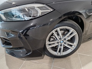 BMW Serie 1 118d color Negro. Año 2024. 110KW(150CV). Diésel. En concesionario Movitransa Cars Jerez de Cádiz
