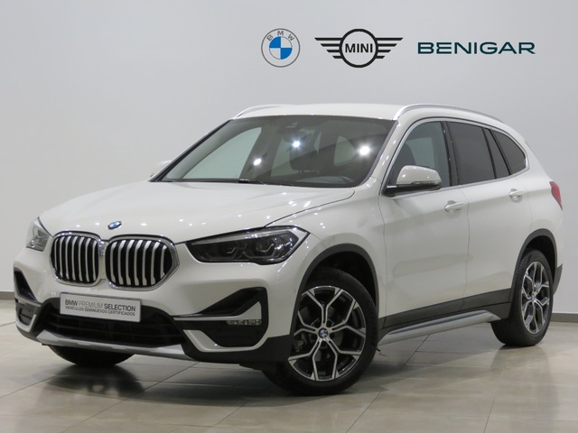 BMW X1 sDrive18d color Blanco. Año 2020. 110KW(150CV). Diésel. En concesionario GANDIA Automoviles Fersan, S.A. de Valencia