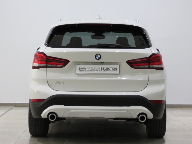 BMW X1 sDrive18d color Blanco. Año 2020. 110KW(150CV). Diésel. En concesionario GANDIA Automoviles Fersan, S.A. de Valencia