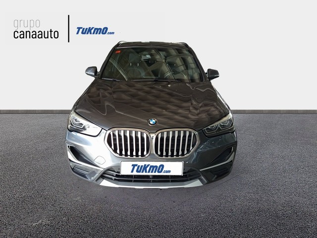 BMW X1 xDrive25e color Gris. Año 2020. 162KW(220CV). Híbrido Electro/Gasolina. En concesionario TACO de Sta. C. Tenerife