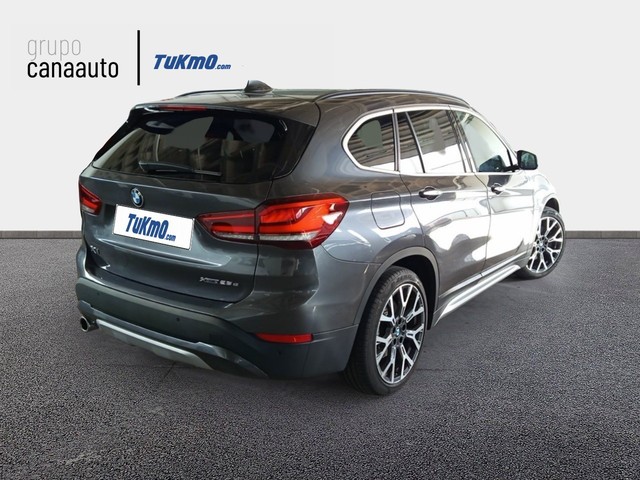 BMW X1 xDrive25e color Gris. Año 2020. 162KW(220CV). Híbrido Electro/Gasolina. En concesionario TACO de Sta. C. Tenerife