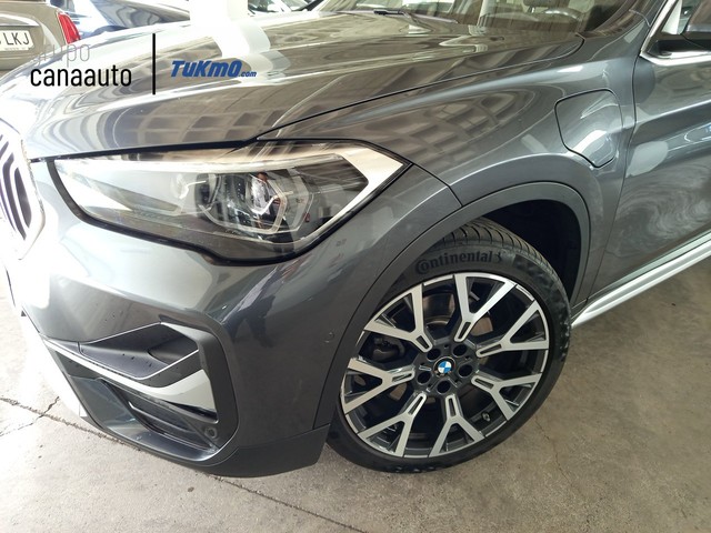 BMW X1 xDrive25e color Gris. Año 2020. 162KW(220CV). Híbrido Electro/Gasolina. En concesionario TACO de Sta. C. Tenerife