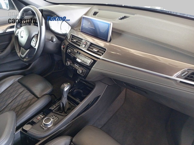 BMW X1 xDrive25e color Gris. Año 2020. 162KW(220CV). Híbrido Electro/Gasolina. En concesionario TACO de Sta. C. Tenerife