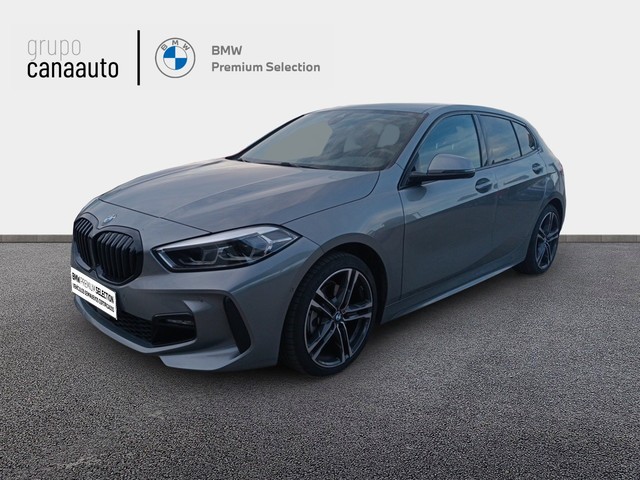 BMW Serie 1 118i color Gris. Año 2024. 103KW(140CV). Gasolina. En concesionario TACO de Sta. C. Tenerife