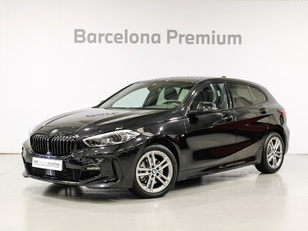 Fotos de BMW Serie 1 118d color Negro. Año 2024. 110KW(150CV). Diésel. En concesionario Barcelona Premium -- GRAN VIA de Barcelona