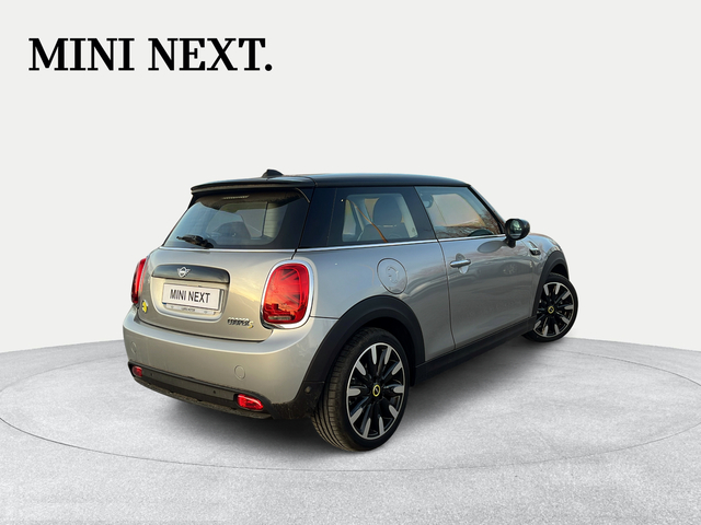 fotoG 3 del MINI MINI 3 Puertas Cooper SE 135 kW (184 CV) 184cv Eléctrico del 2023 en Granada