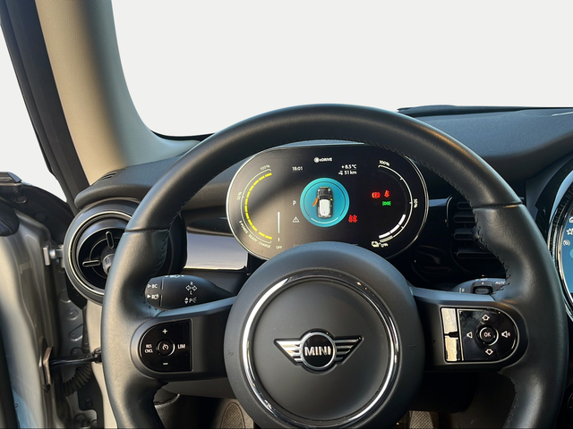 fotoG 16 del MINI MINI 3 Puertas Cooper SE 135 kW (184 CV) 184cv Eléctrico del 2023 en Granada