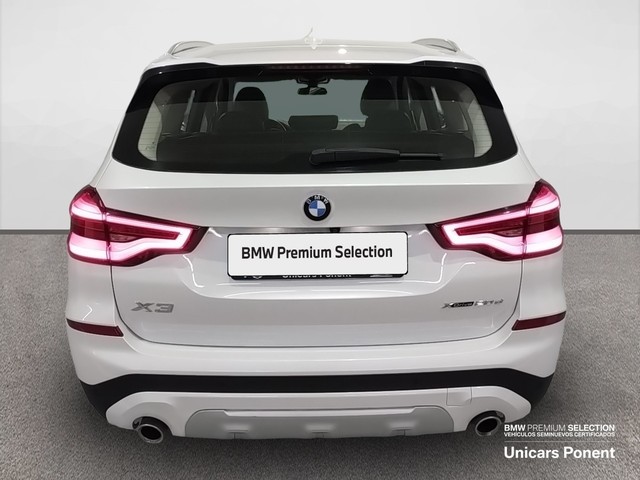 BMW X3 xDrive20d color Blanco. Año 2020. 140KW(190CV). Diésel. En concesionario Unicars Ponent de Lleida