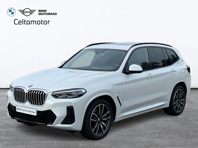 BMW X3 xDrive20d color Blanco. Año 2024. 140KW(190CV). Diésel. En concesionario Celtamotor Vigo de Pontevedra
