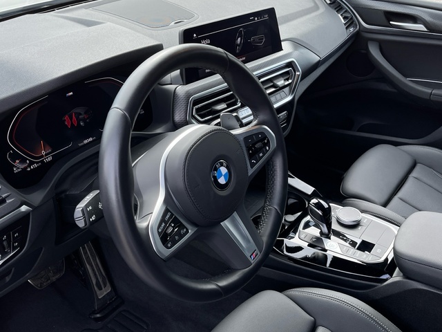 BMW X3 xDrive20d color Blanco. Año 2024. 140KW(190CV). Diésel. En concesionario Celtamotor Vigo de Pontevedra